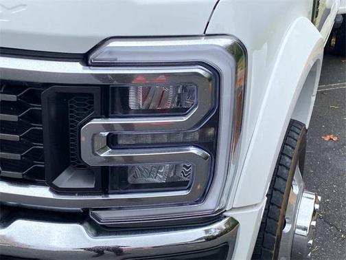 2025 Ford F-450 Lariat