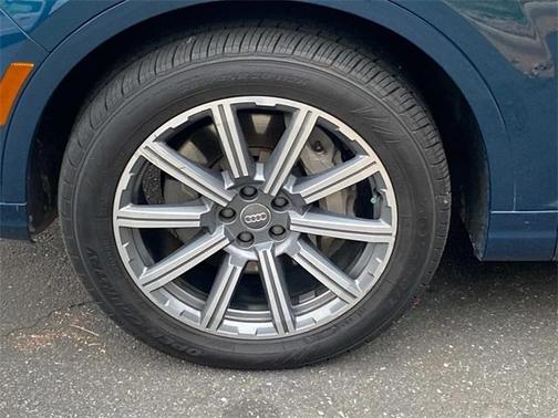 2019 Audi Q7 45 Premium Plus