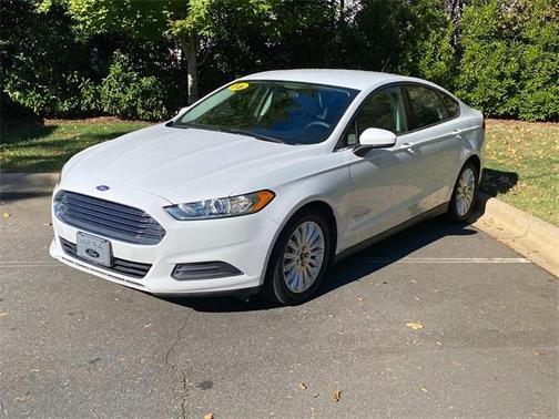 2016 Ford Fusion Hybrid S