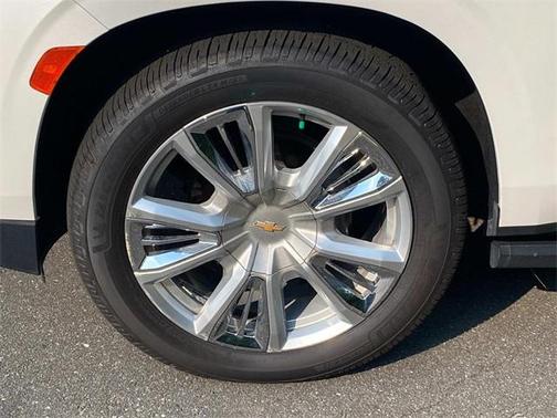 2021 Chevrolet Suburban High Country