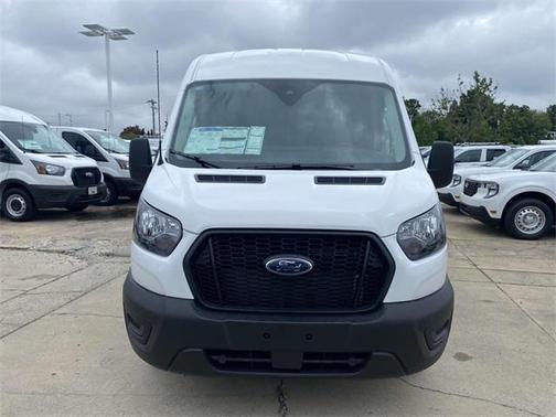 2025 Ford Transit-250 148 WB Medium Roof Cargo