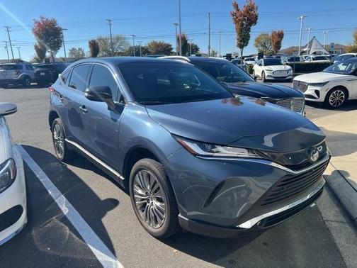 2023 Toyota Venza LE