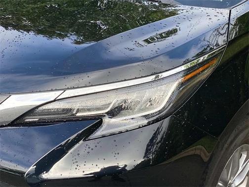 2021 Toyota Sienna LE