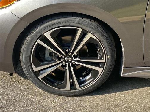 2020 Nissan Sentra SR