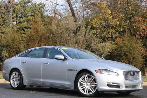 Photo 1 of 33 of 2017 Jaguar XJ XJL Portfolio