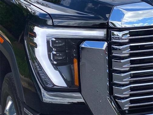 2025 GMC Sierra 3500 Denali