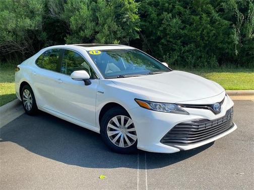 2018 Toyota Camry Hybrid LE