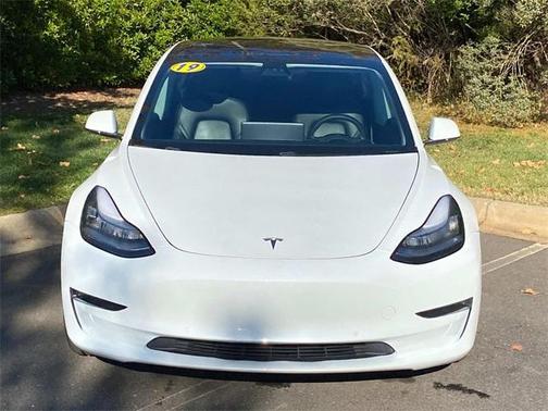 2019 Tesla Model 3 Performance