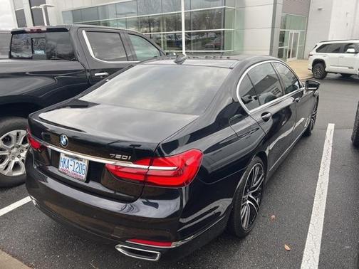 2018 BMW 750 i
