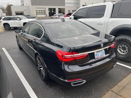 2018 BMW 750 i