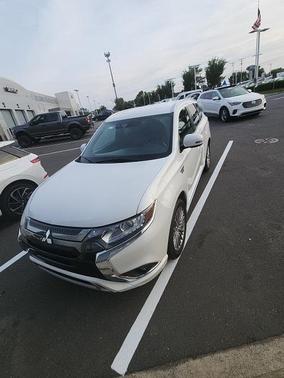 2022 Mitsubishi Outlander PHEV SEL
