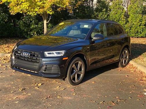 2020 Audi Q5 45 Titanium Premium