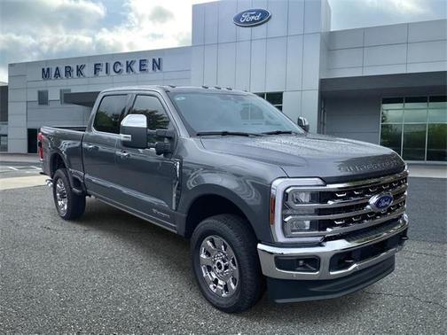 2025 Ford F-350 Lariat Super Duty