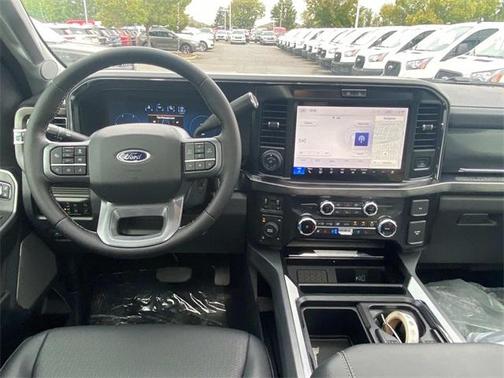 2025 Ford F-350 Lariat Super Duty