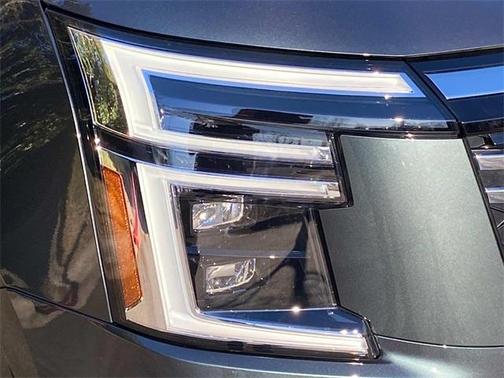 2025 Nissan Armada Platinum