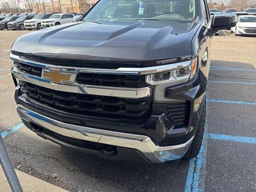 Dark Ash Metallic 2023 Chevrolet Silverado 1500 LT