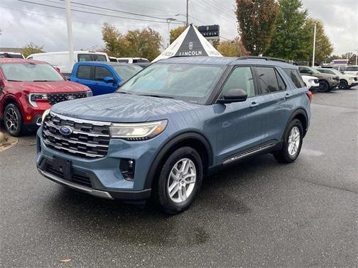 2025 Ford Explorer Active