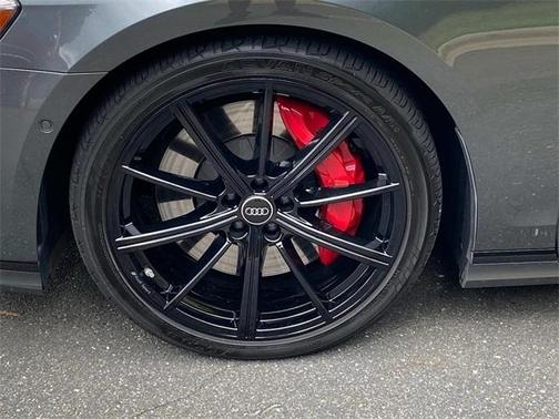 2024 Audi S8 4.0T quattro