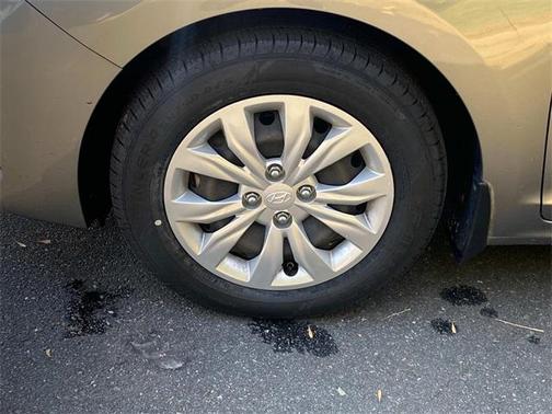 2022 Hyundai Accent SE