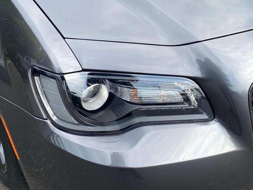 Granite Crystal Clearcoat Metallic 2020 Chrysler 300 Touring