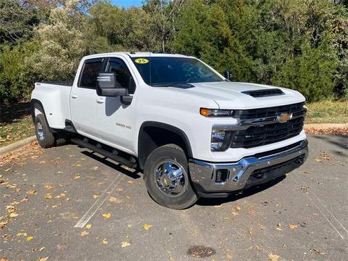 2025 Chevrolet Silverado 3500 LT