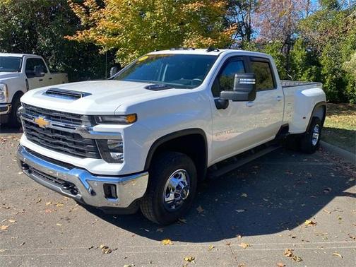 2025 Chevrolet Silverado 3500 LT