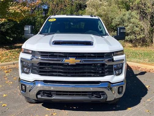2025 Chevrolet Silverado 3500 LT