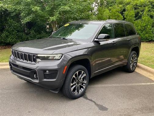 2022 Jeep Grand Cherokee Overland