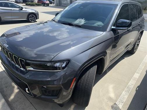 2022 Jeep Grand Cherokee Overland