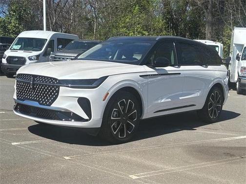 2025 Lincoln Nautilus Reserve