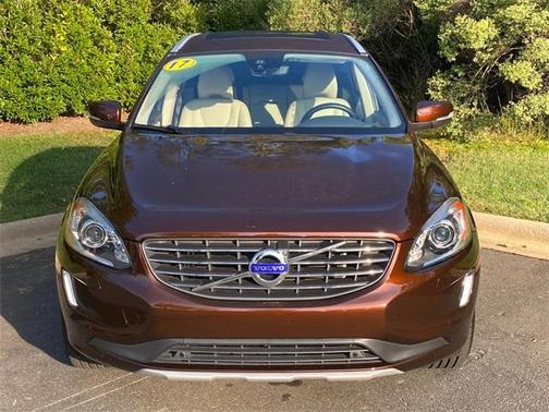 2017 Volvo XC60 T5 Inscription