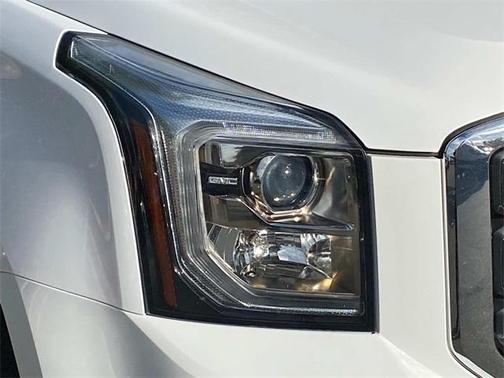 2020 GMC Yukon XL SLT