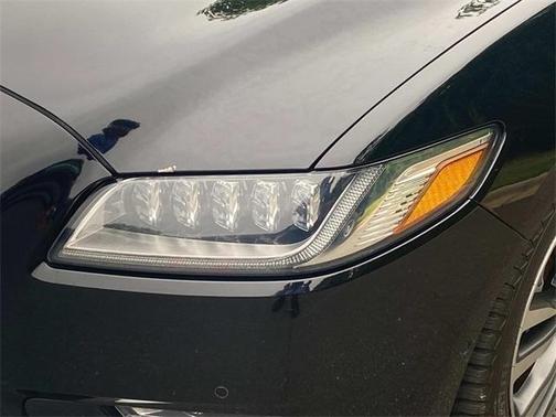 2018 Lincoln Continental Reserve