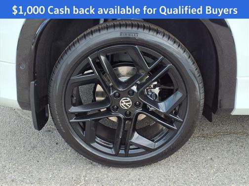 2026 Volkswagen Tiguan 2.0T SE R-Line Black