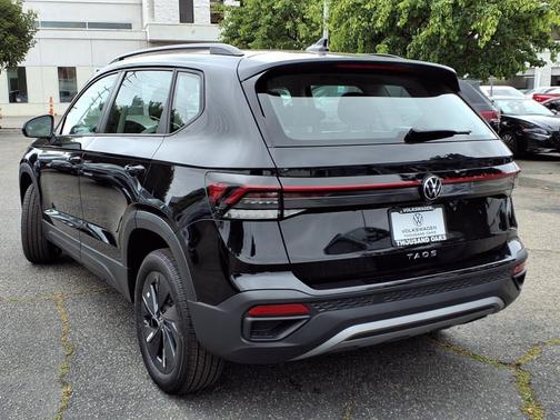 2025 Volkswagen Taos 1.5T S