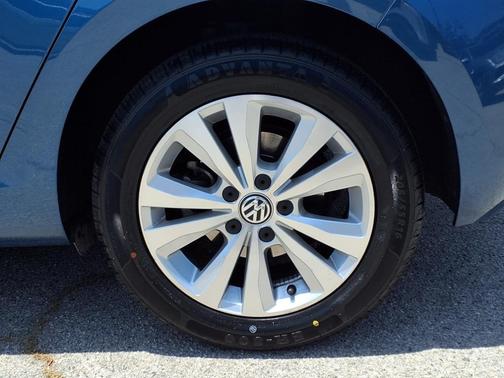 2021 Volkswagen Golf 1.4T TSI