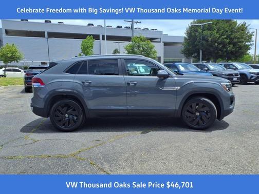 2025 Volkswagen Atlas Cross Sport 2.0T SE w/Technology