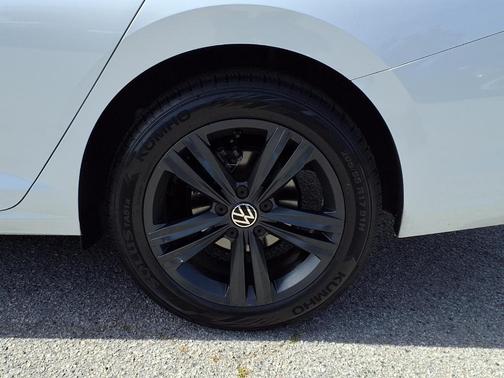 2022 Volkswagen Jetta 1.5T SE