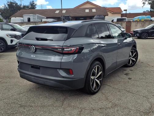 Pure Gray 2023 Volkswagen ID.4 Pro S