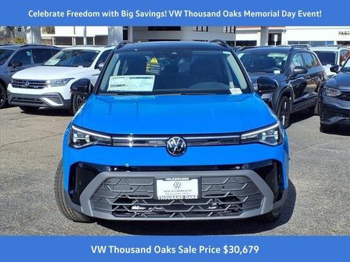 2025 Volkswagen Taos 1.5T SE Black