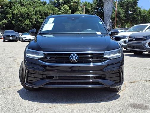 2024 Volkswagen Tiguan 2.0T SE R-Line Black