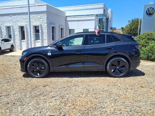 Deep Black Pearl Effect 2026 Volkswagen ID.4 Pro S