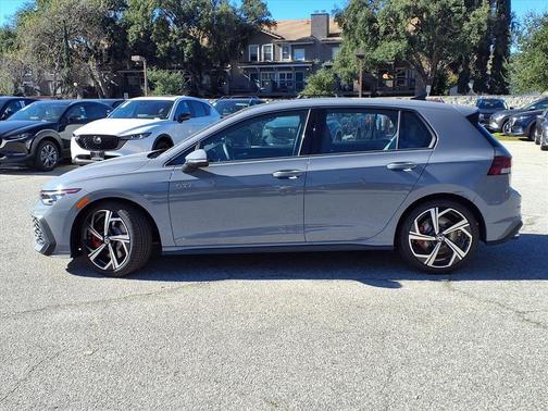 2026 Volkswagen Golf GTI 2.0T SE