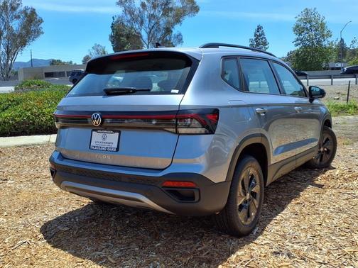 2025 Volkswagen Taos 1.5T S