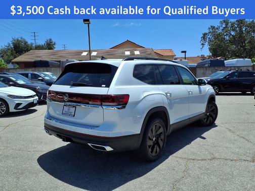 Opal White Pearl 2026 Volkswagen Atlas 2.0T SE W/TECHNOLOGY