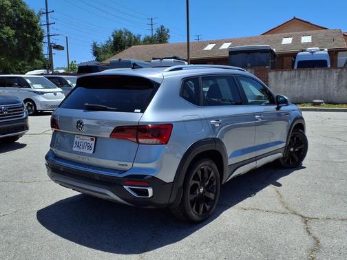 2022 Volkswagen Taos 1.5T SE