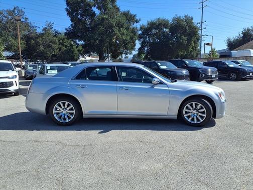 2012 Chrysler 300 Limited