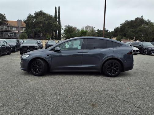 2022 Tesla Model X Base