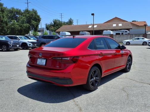 2022 Volkswagen Jetta 1.5T SE