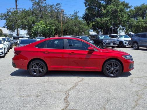 2022 Volkswagen Jetta 1.5T SE